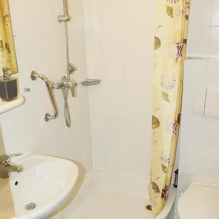Granitz Otel 3*